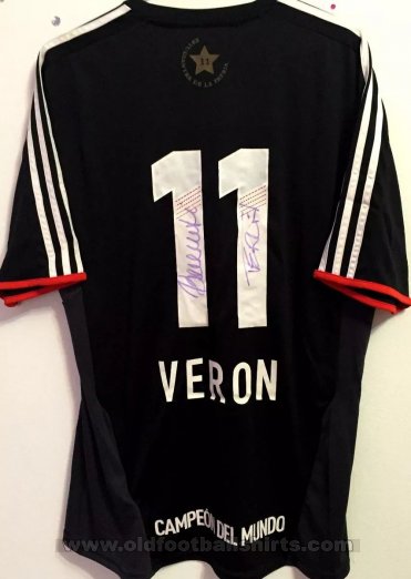 Estudiantes Away baju bolasepak 2012 - 2013