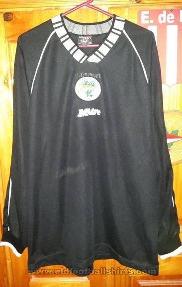 Estudiantes Goalkeeper football shirt 2002