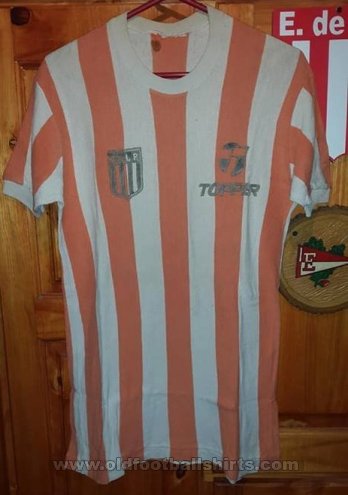 Estudiantes Home football shirt 1982 - 1983