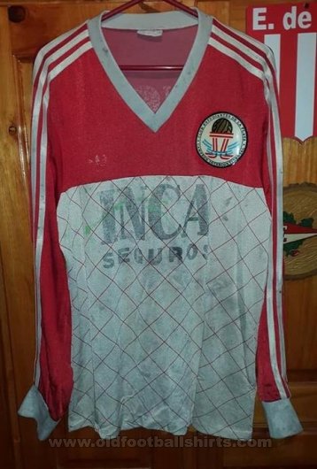 Estudiantes Away football shirt 1991 - 1992