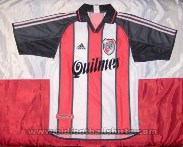 River Plate Dış Saha futbol forması 2000 - 2002