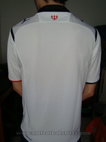 Independiente Away football shirt 2009 - 2010