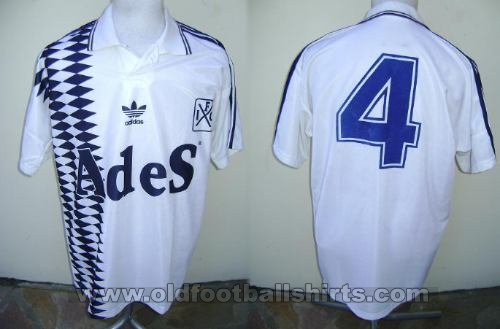 Independiente Away football shirt 1995