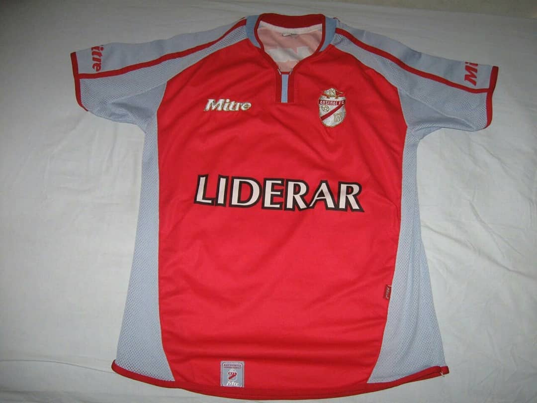Arsenal de Sarandi Away football shirt 2004.