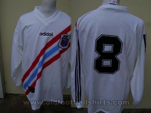 Arsenal de Sarandi Away football shirt 2002