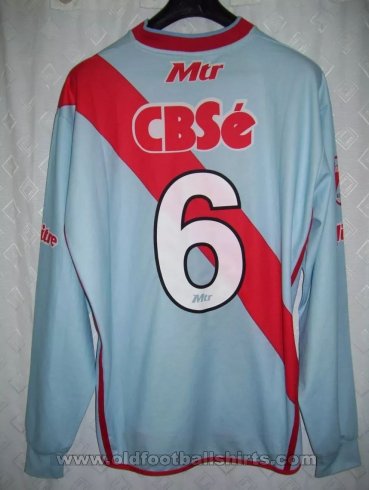 Arsenal de Sarandi Home football shirt 2004