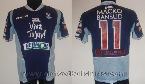 Gimnasia y Esgrima (J) Away football shirt 2005