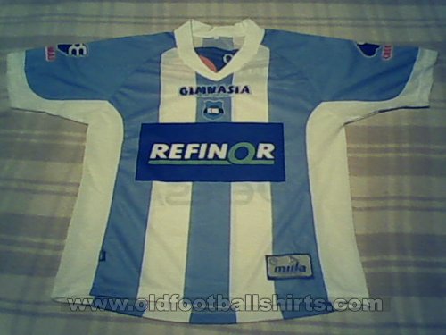 Gimnasia y Esgrima (J) Home football shirt 2002