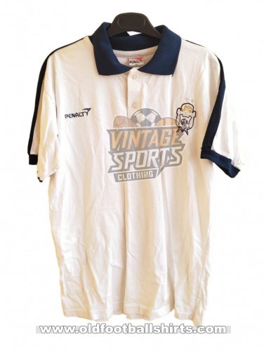 Gimnasia y Esgrima (J) Training/Leisure football shirt (unknown year)