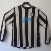 Home football shirt 2011 - 2014