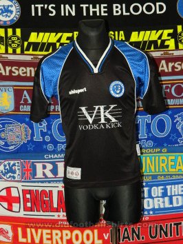 Chesterfield Away football shirt 2003 - 2004