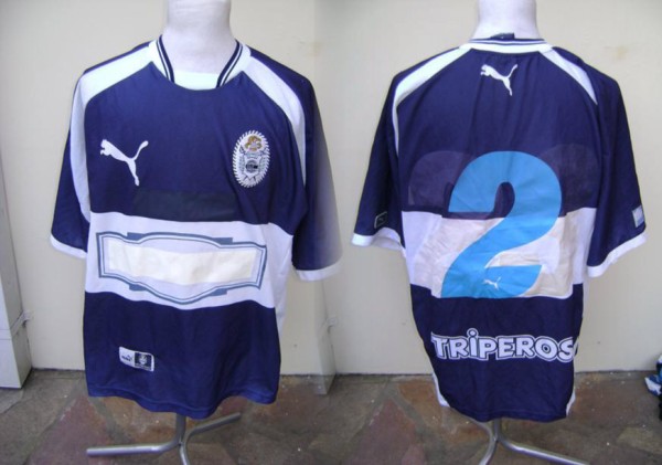 celebrar Humillar Consciente de Gimnasia y Esgrima Fora camisa de futebol 2002.