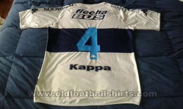 Gimnasia y Esgrima Home football shirt 2010