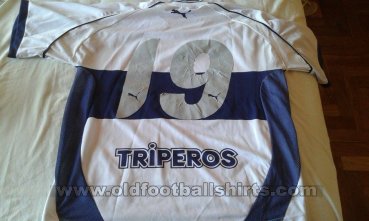 Gimnasia y Esgrima Home football shirt 2002