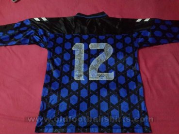 Gimnasia y Esgrima Goalkeeper football shirt 1993