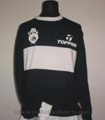 Gimnasia y Esgrima Away football shirt 1984