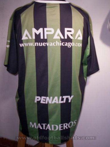 Nueva Chicago Home football shirt 2003 - 2004