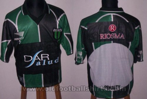 Nueva Chicago Home football shirt 2000