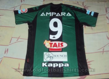 Nueva Chicago Home football shirt 2010 - 2011