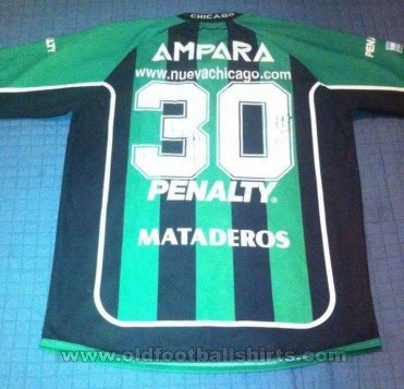 Nueva Chicago Home football shirt 2002 - 2003