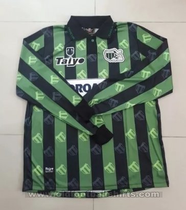 Nueva Chicago Home football shirt 1994 - 1995