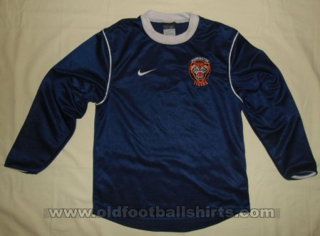 Werrington Tigers FC Home football shirt 2005 - ?
