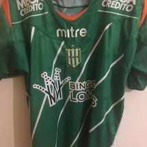 Banfield Home camisa de futebol 2010 - 2011 sponsored by Bingo Lomas