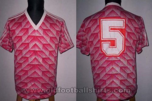 Argentinos Juniors Away football shirt 1989 - 1998
