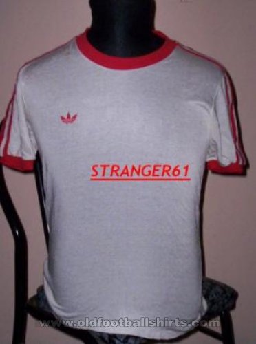 Argentinos Juniors Away football shirt 1979