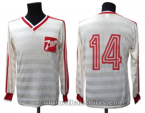 Argentinos Juniors Retro Replicas football shirt 1985