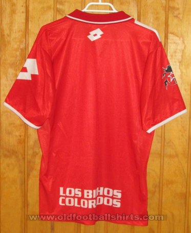 Argentinos Juniors Home football shirt 2004