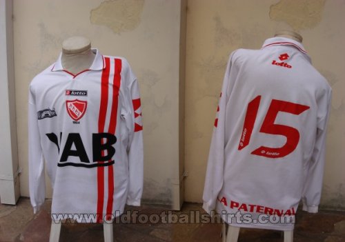 Argentinos Juniors Away football shirt 2003