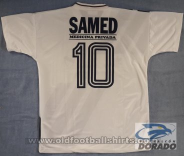 Quilmes Home Fußball-Trikots 1994 - 1995