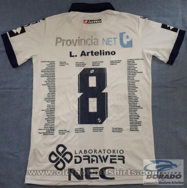 Quilmes Специальная футболка 2015