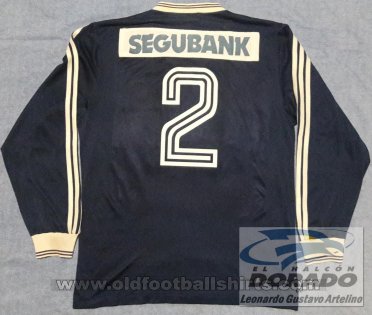 Quilmes Away football shirt 1991