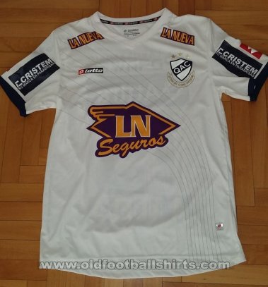 Quilmes Home football shirt 2016