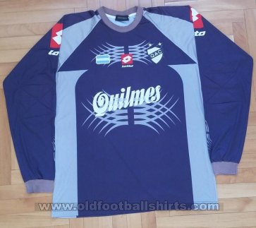 Quilmes Goalkeeper football shirt 2004 - 2005