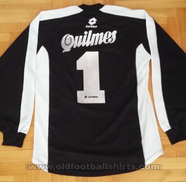 Quilmes Goalkeeper football shirt 2004 - 2005