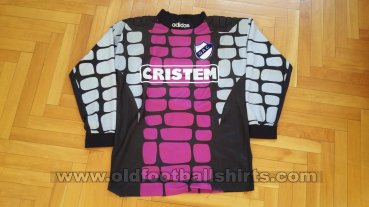 Quilmes Goalkeeper football shirt 1996 - 1997