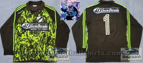 Quilmes Goalkeeper football shirt 1991 - 1992