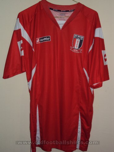 August Town FC Home voetbalshirt  (unknown year)
