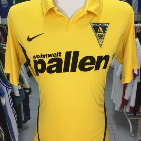 Alemannia Aachen Home football shirt (unknown year) sponsored by Wohnwelt Pallen
