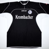 Third football shirt 2005 - 2006