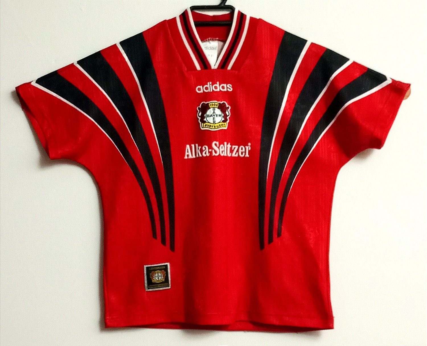 Bayer 04 Leverkusen Home Camiseta de Fútbol 1996 - 1997. Sponsored