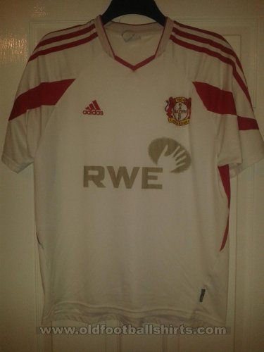 Bayer 04 Leverkusen Away football shirt 2003 - 2004