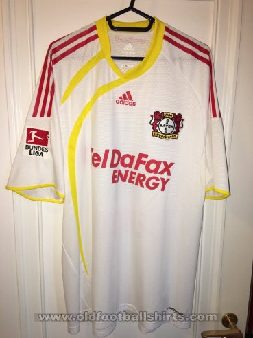 Bayer 04 Leverkusen Away football shirt 2009 - 2010