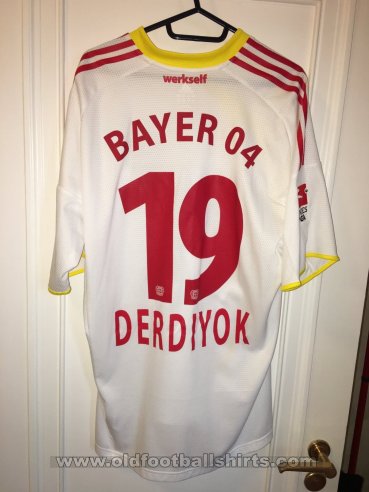 Bayer 04 Leverkusen Away football shirt 2009 - 2010