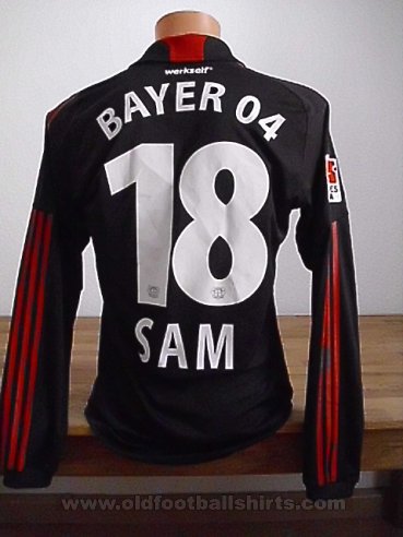 Bayer 04 Leverkusen Home football shirt 2010 - 2011