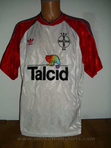 Bayer 04 Leverkusen Away football shirt 1992 - 1993