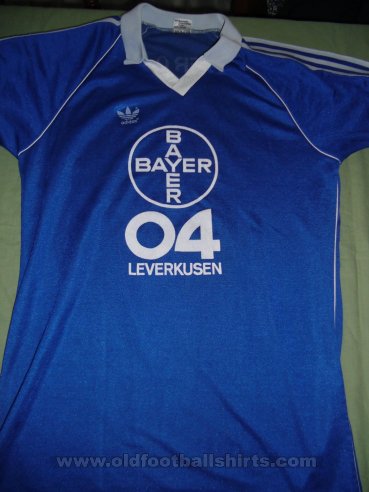 Bayer 04 Leverkusen Away football shirt 1980 - 1981